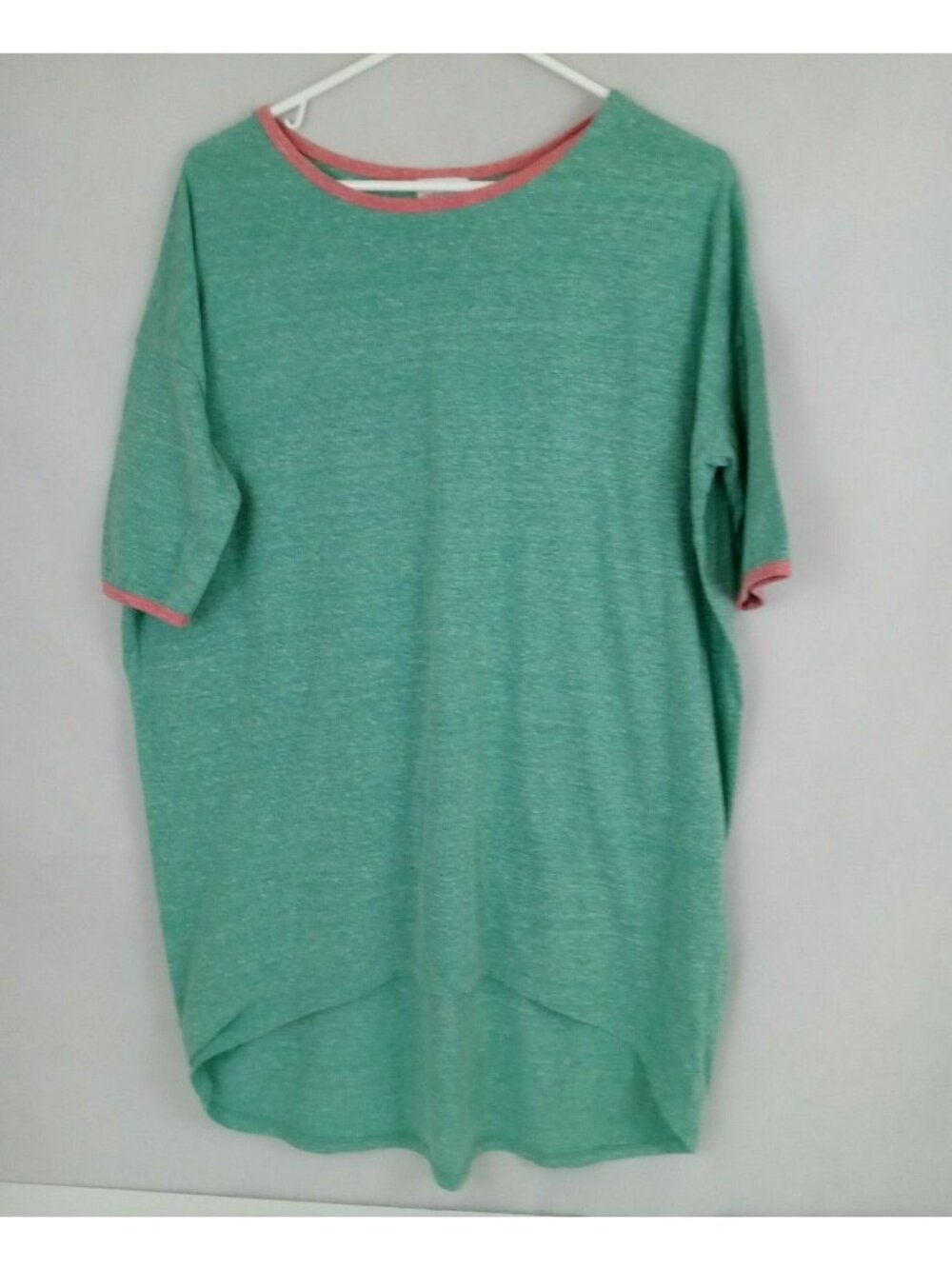 LuLaRoe Men's Green With Red Trim Oversized Shirt Size Small